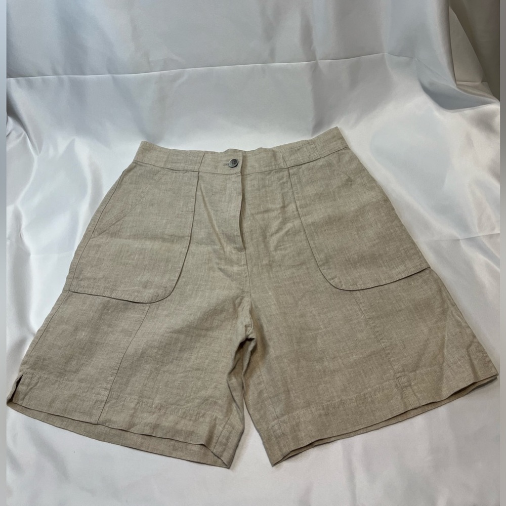 J.Jill tan high waist shorts.